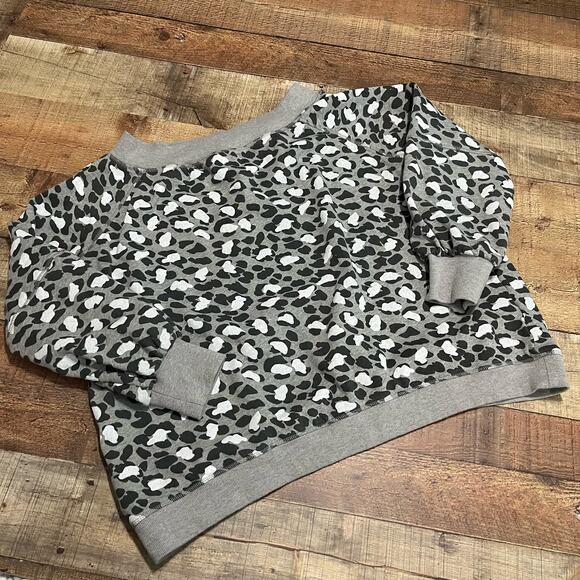 Easel Women's Black Gray White Leopard 100% Cotton Boxy Sweatshirt Sz L - Picture 3 of 6